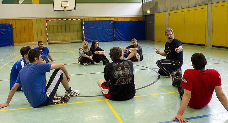 Fortbildung: "Fußball im Ganztag" für Trainer & Schulvertreter
