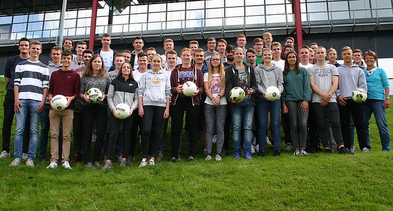 45 neue FSJler für den Fußball!