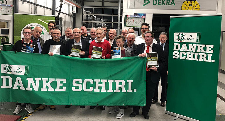 Einfach „Danke Schiri“ - DFB und FVM ehren Schiedsrichter